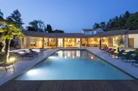 Grande villa avec piscine